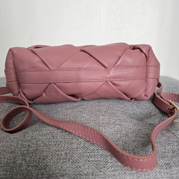 Stylish Mauve Woven Shoulder Bag - Picture 5 of 10